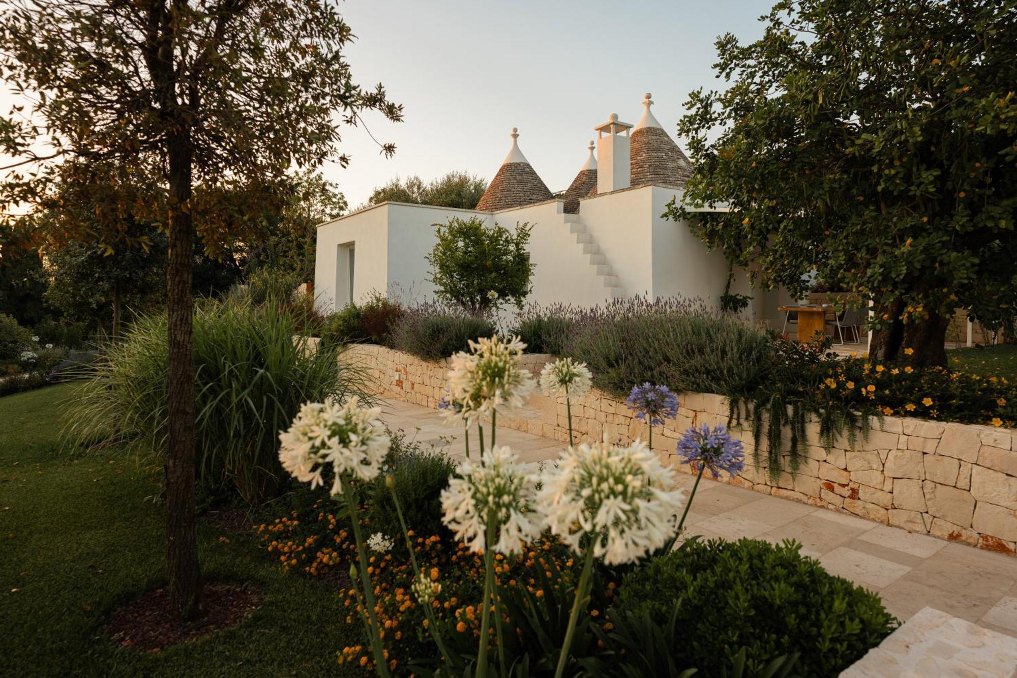 Essenza Relais Contemporaneo Bed and Breakfast Cisternino Exteriör bild