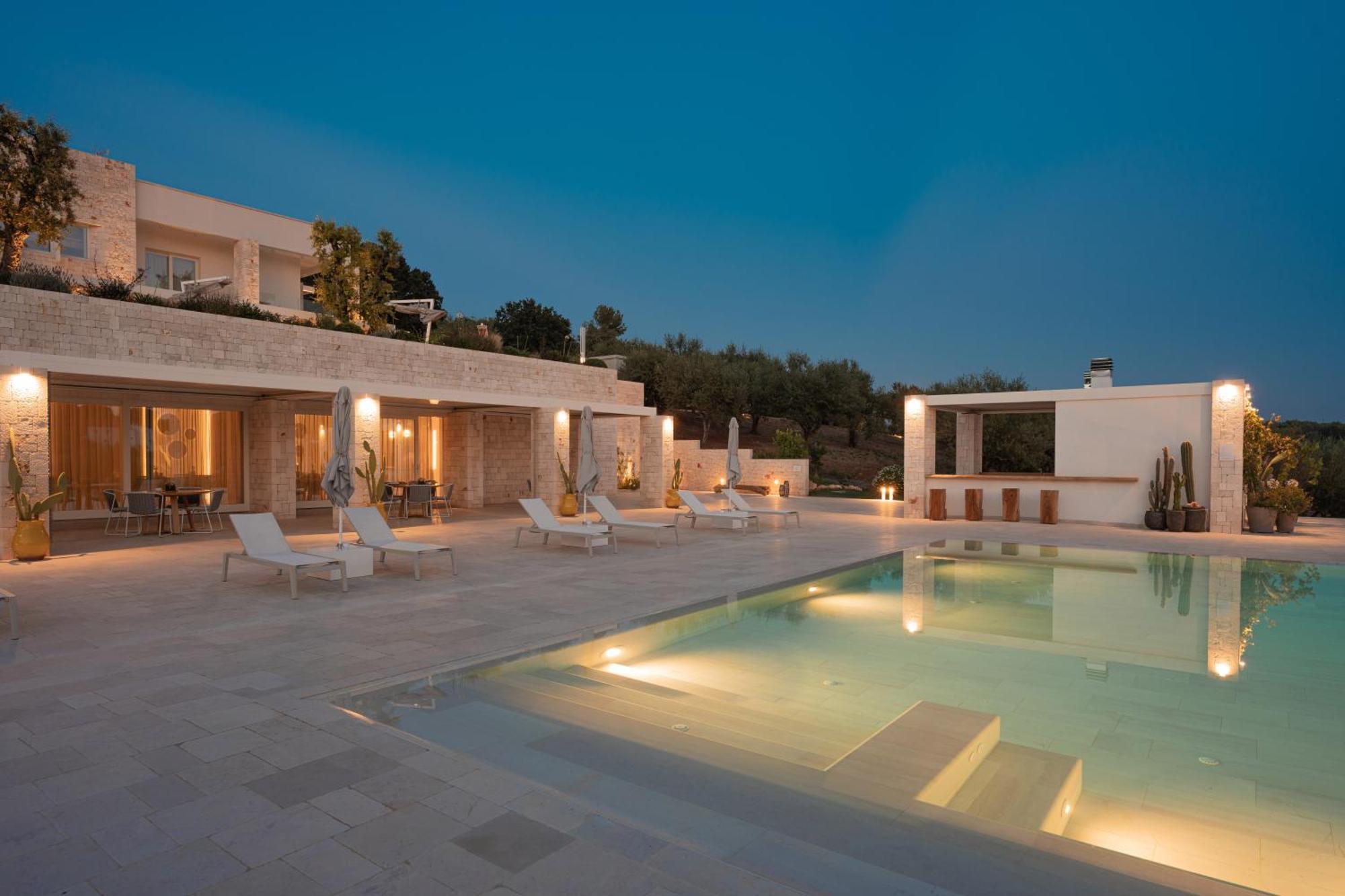Essenza Relais Contemporaneo Bed and Breakfast Cisternino Exteriör bild