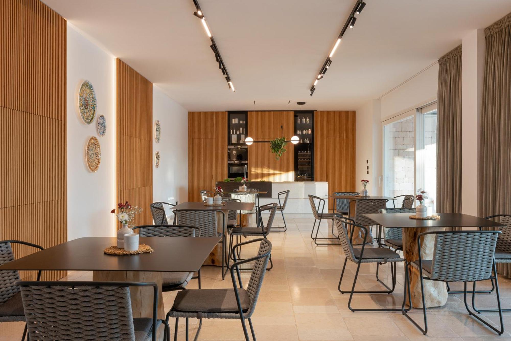 Essenza Relais Contemporaneo Bed and Breakfast Cisternino Exteriör bild